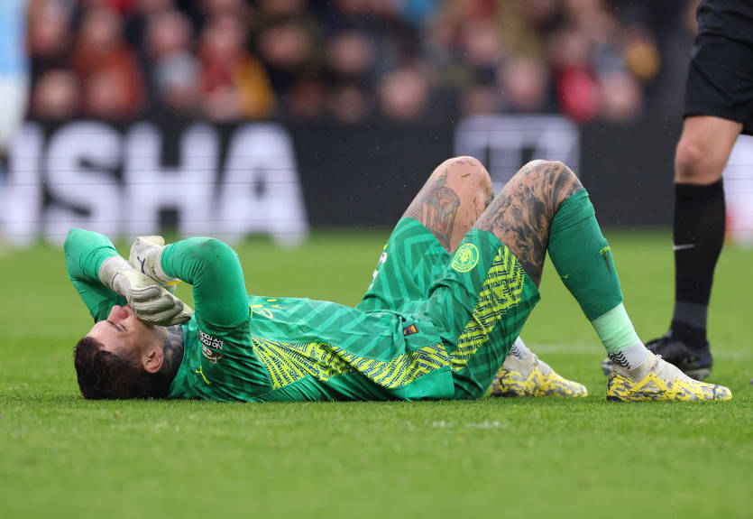 Основной голкипер Ман Сити, вероятно, пропустит матч с Арсеналом