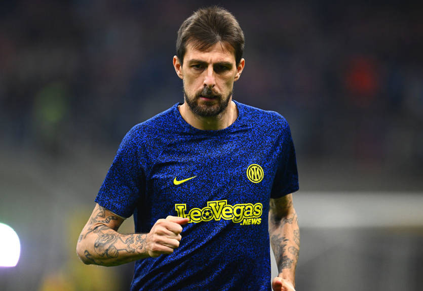 Защитник Интера был исключен из заявки сборной Италии из-за расистского скандала