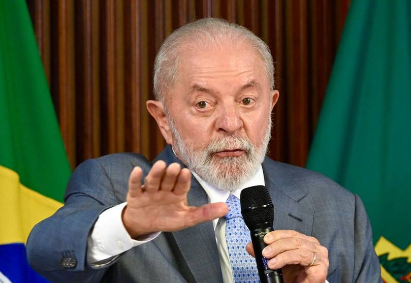 Президент Бразилии раскритиковал освобождение Алвеса под залог