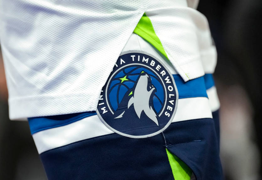 Міннесота звинуватила звільненого співробітника у крадіжці "стратегічної інформації НБА"