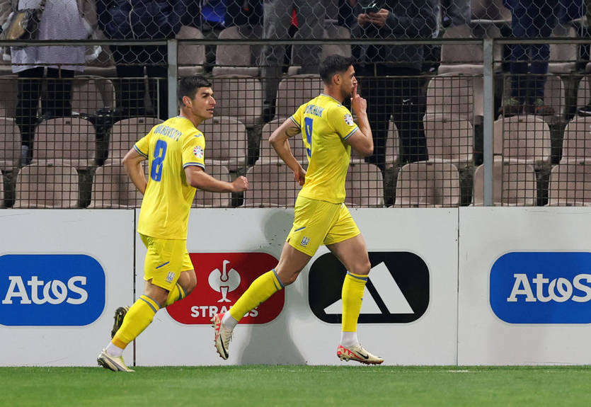 Яремчук увійшов в топ-5 найкращих бомбардирів збірної України в історії Яремчук увійшов в топ-5 найкращих бомбардирів збірної України в історії