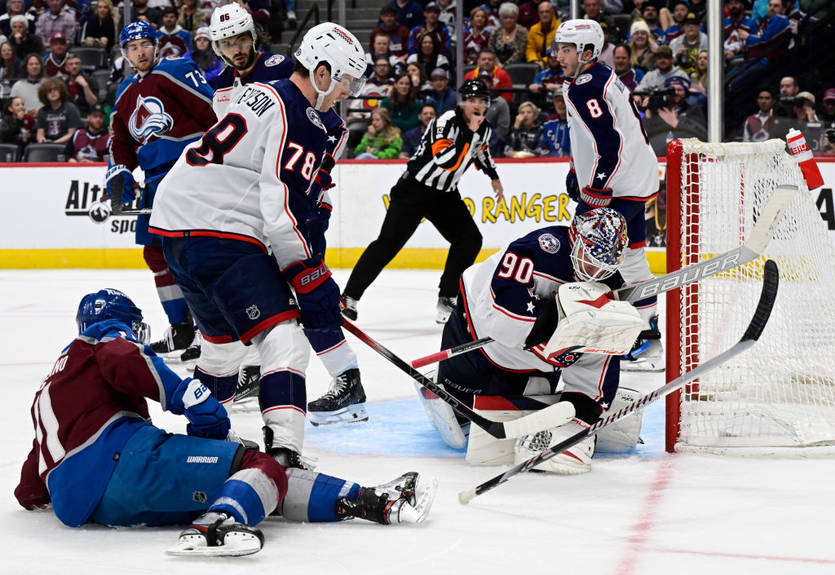 НХЛ: Вашингтон и Каролина забросили 12 шайб, поражения Питтсбурга и Сиэтла НХЛ: Вашингтон и Каролина забросили 12 шайб, поражения Питтсбурга и Сиэтла