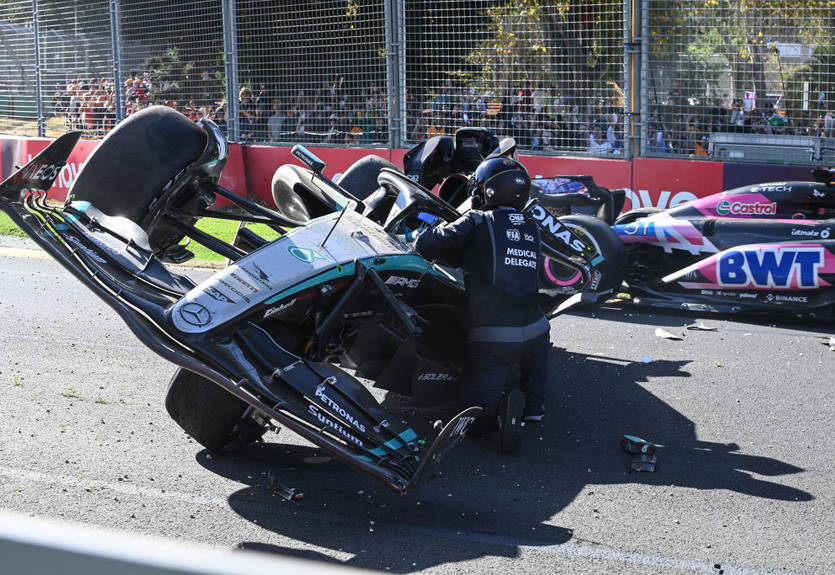 Стюарды начали расследование относительно инцидента аварии Расселла