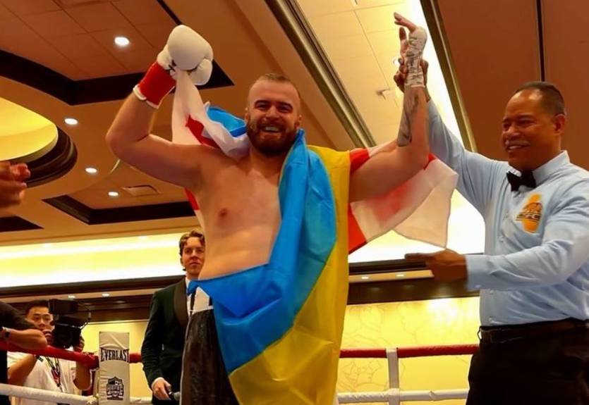 Українець Рогава здобув шосту поспіль дострокову перемогу