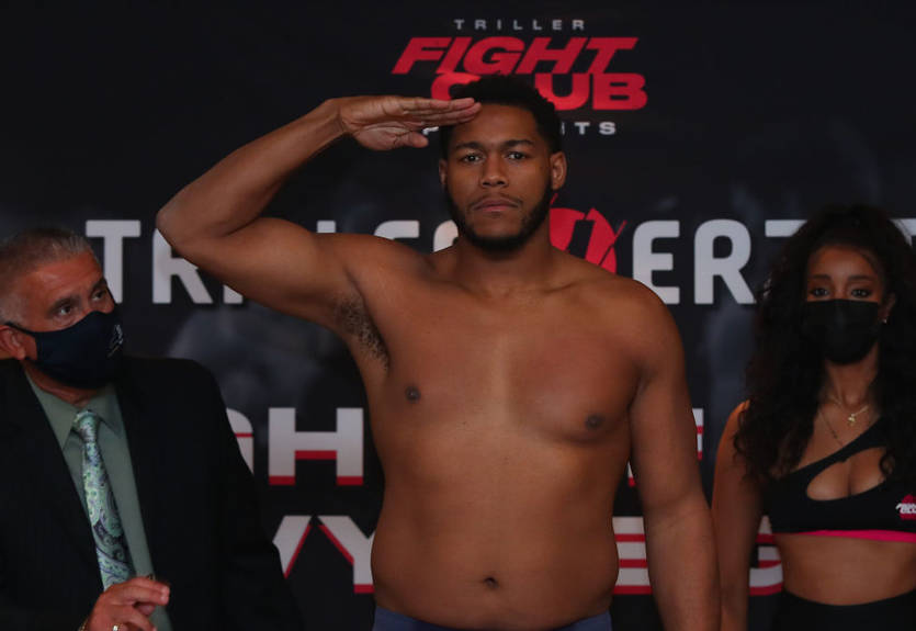 Звездный американец проведет бой с россиянином