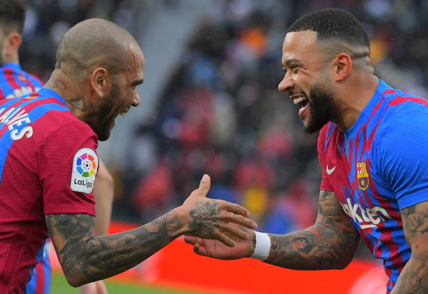 Залог за Дани Алвеса заплатил один из бывших игроков Барселоны - журналист