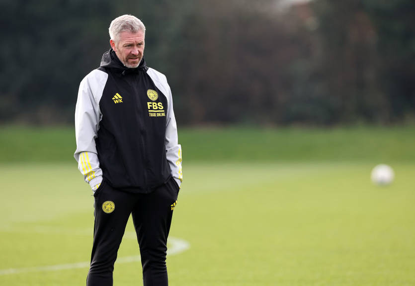 Популярный английский клуб уволил тренера из-за отношений с игроком Популярный английский клуб уволил тренера из-за отношений с игроком