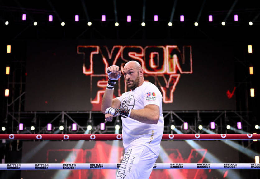 "Він усвідомлює масштаб": Беллью оцінив форму Ф'юрі перед боєм з Усиком