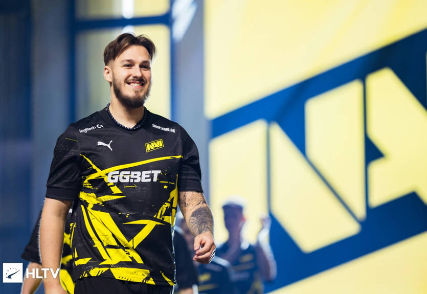 Игрок NaVi отметил победу на "мажоре" фирменным празднованием Роналду Игрок NaVi отметил победу на "мажоре" фирменным празднованием Роналду