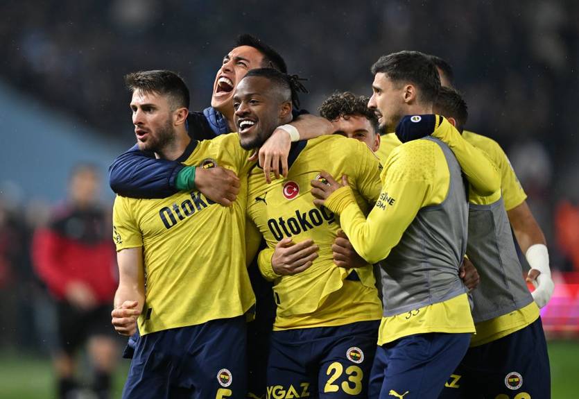 Керівництво Фенербахче обговорило з гравцями можливу зміну ліги