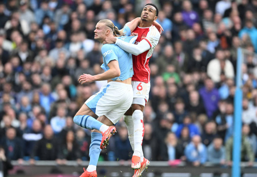 Невилл: Никогда не видел, чтобы Сити было так сложно в последней трети поля Невилл: Никогда не видел, чтобы Сити было так сложно в последней трети поля