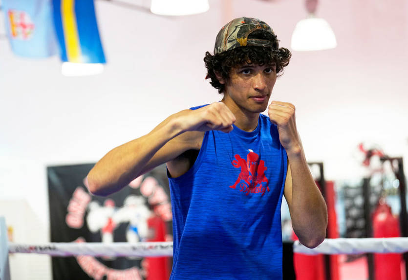 WBO санкционировала бой Фундоры и Кроуфорда