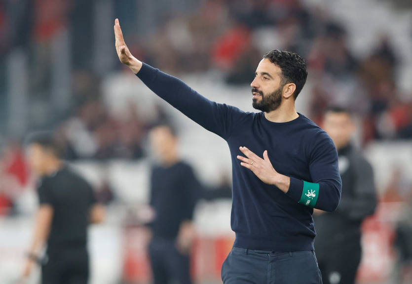 Рішення Алонсо залишитися в Байєрі може перешкодити планам Барселони на тренера Спортінга