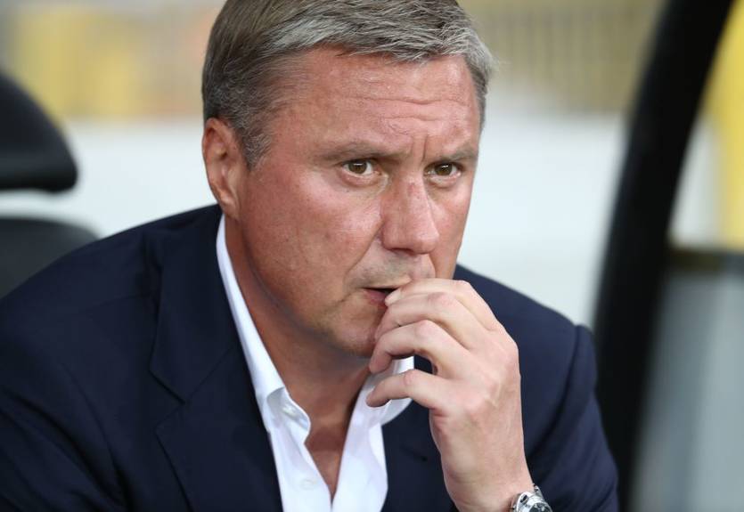 Фанаты польского клуба избили экс-тренера Динамо во время тренировки Фанаты польского клуба избили экс-тренера Динамо во время тренировки