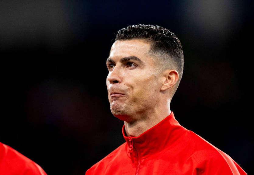 Кровать, на которой спал Роналду, выставлена на аукцион Кровать, на которой спал Роналду, выставлена на аукцион