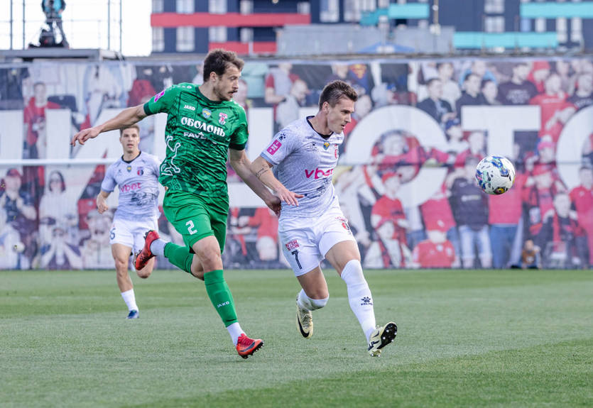 Верес дуже легко обіграв Оболонь і обійшов столичну команду в таблиці Верес дуже легко обіграв Оболонь і обійшов столичну команду в таблиці