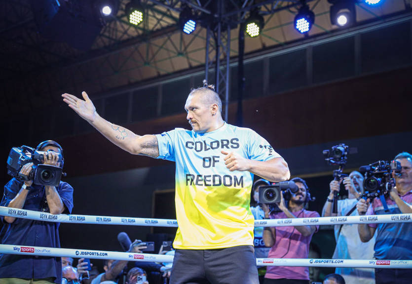 Усик показав, як готується до титульного бою з Ф'юрі Усик показав, як готується до титульного бою з Ф'юрі