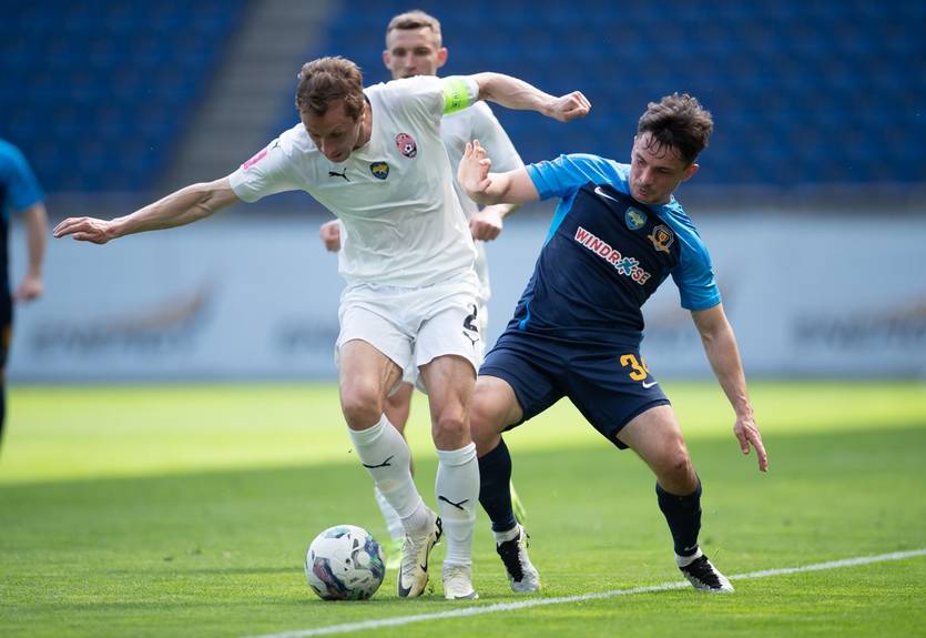 Зоря зробила шикарний камбек і врятувалася від поразки в матчі з Дніпром-1 Зоря зробила шикарний камбек і врятувалася від поразки в матчі з Дніпром-1