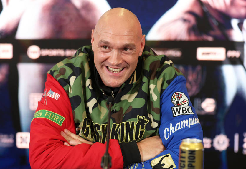 "Размер имеет значения": Фьюри оценил габариты Усика