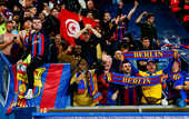 Поліція заарештувала фанатів Барселони за нацистські та расистські жести під час матчу з ПСЖ Поліція заарештувала фанатів Барселони за нацистські та расистські жести під час матчу з ПСЖ