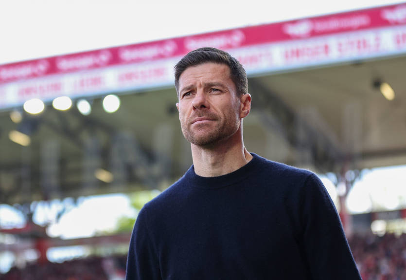 Підготовка до святкування: Фани Баєра перейменували одну з вулиць Леверкузена на честь Алонсо