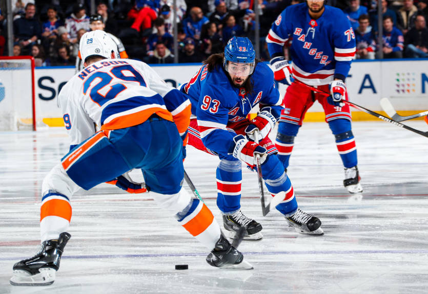 НХЛ: Рейнджерс обыграли Айлендерс, Виннипег разгромил Колорадо, победы Далласа и Бостона