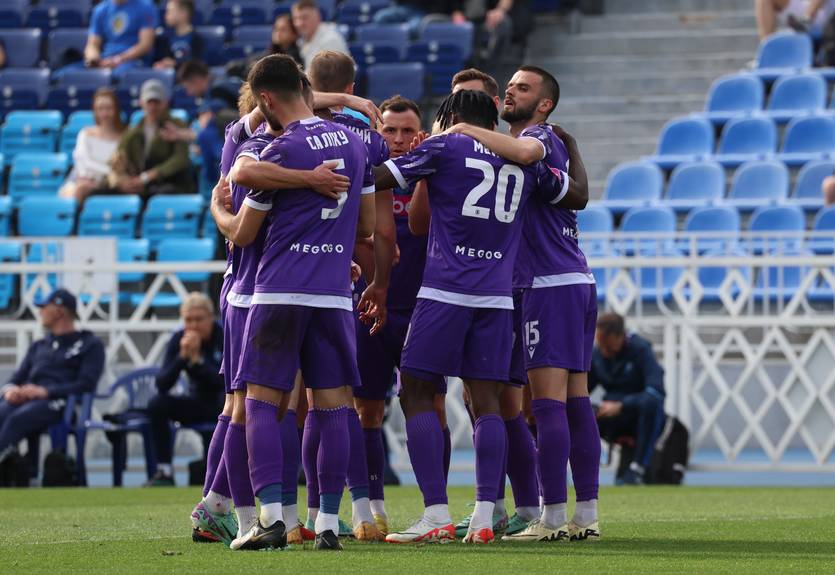 Открыли и съели: ЛНЗ забавным видео отметил победу над Вересом