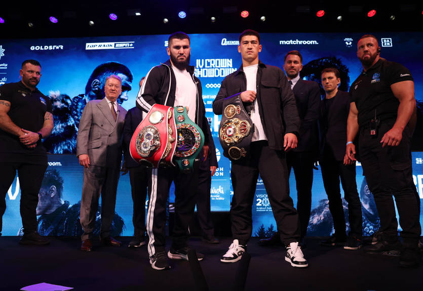 Менеджер Усика прокоментував анонс бою Бетербієв - Бівол