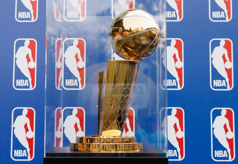 Заруба Кліпперс та Далласа, трагедії Майамі та Нового Орлеана, проблемний Мілуокі: анонс плей-оф НБА. Частина 2 Заруба Кліпперс та Далласа, трагедії Майамі та Нового Орлеана, проблемний Мілуокі: анонс плей-оф НБА. Частина 2