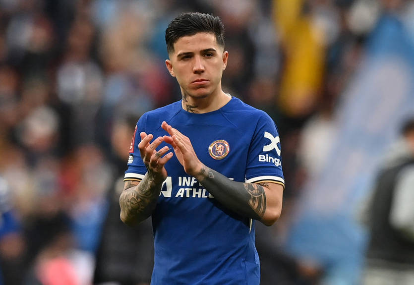 Сезон для одноклубника Мудрика достроково завершився через операцію