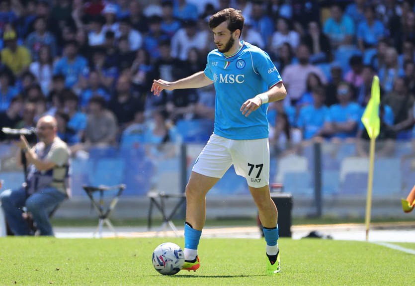 Хави хочет видеть в Барселоне лидера Наполи