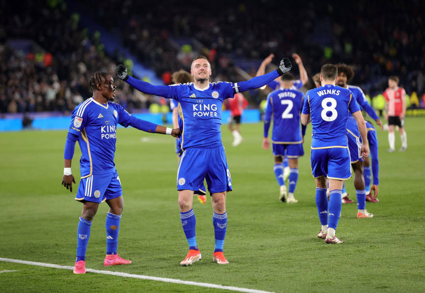 Лестер вернулся в АПЛ спустя год после вылета