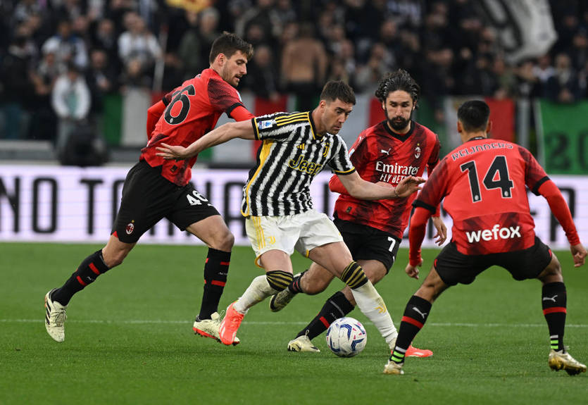 Ювентус и Милан не определили сильнейшего в центральном матче тура Ювентус и Милан не определили сильнейшего в центральном матче тура