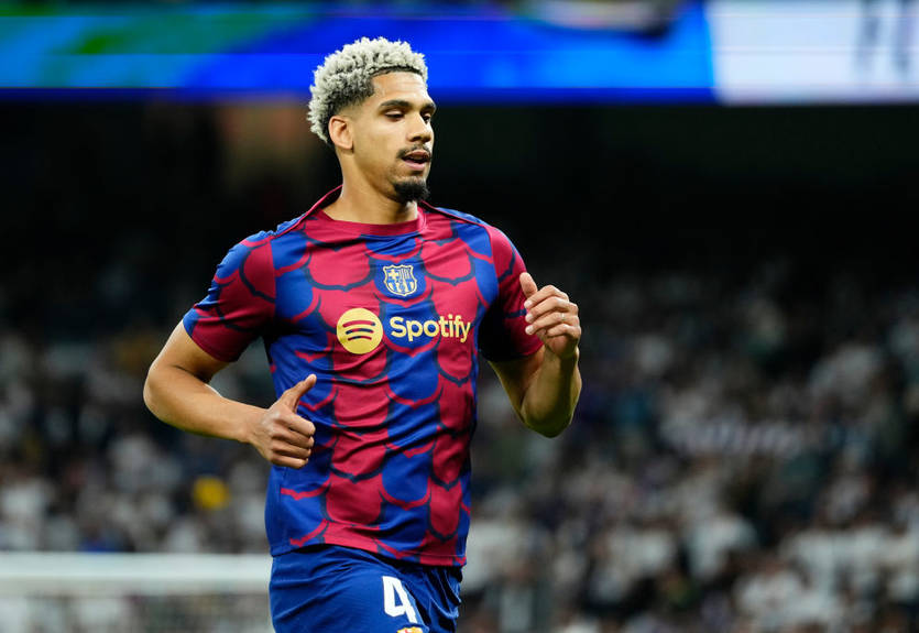 Манчестер Юнайтед хочет видеть в своих рядах одного из лидеров Барселоны