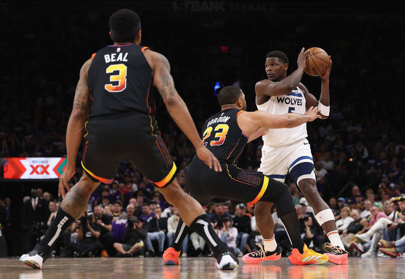 Плей-оф НБА: Міннесота виграла серію з Фініксом, Нью-Йорк збільшив відрив від Філадельфії