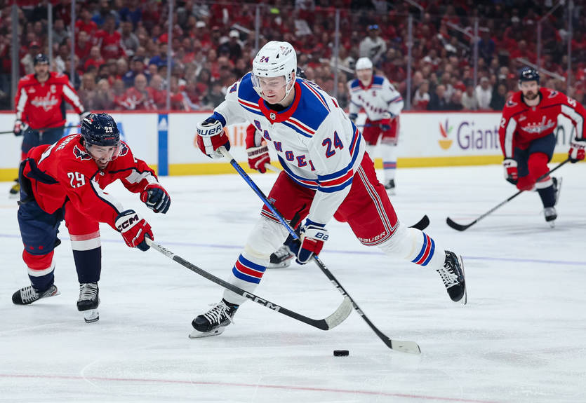 Плей-офф НХЛ: Рейнджерс всухую выиграли серию у Вашингтона, третьи победы Колорадо, Ванкувера и Эдмонтона