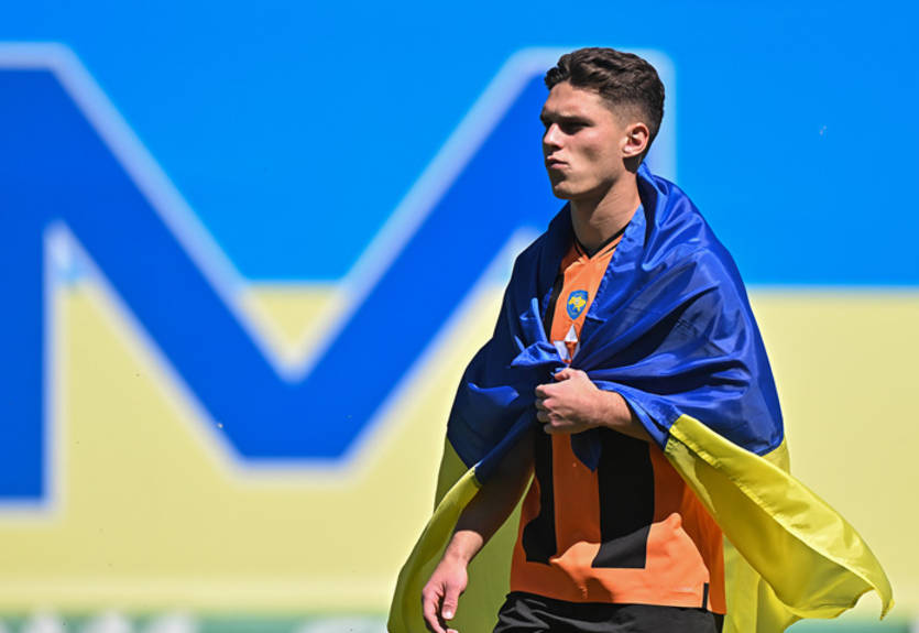 "Судаков приготовит подарок": Шахтер мило отреагировал на пост о юном фанате своего лидера "Судаков приготовит подарок": Шахтер мило отреагировал на пост о юном фанате своего лидера