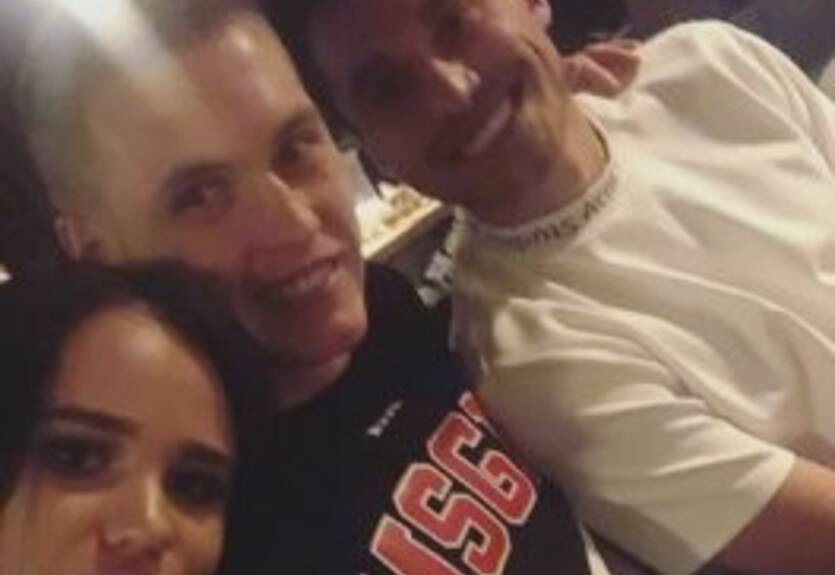 Я ухожу, ухожу красиво: игроки Динамо с алкоголем в ночном клубе отпраздновали конец года Я ухожу, ухожу красиво: игроки Динамо с алкоголем в ночном клубе отпраздновали конец года