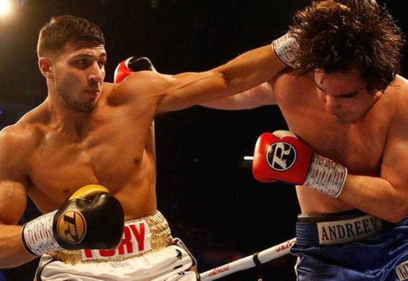 Брат Тайсона Фьюри нанес сопернику 103 поражение Брат Тайсона Фьюри нанес сопернику 103 поражение