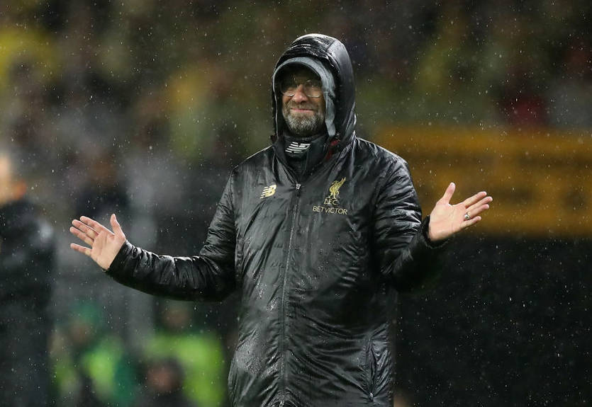 Клопп спел на пресс-конференции в честь дня рождения пресс-атташе