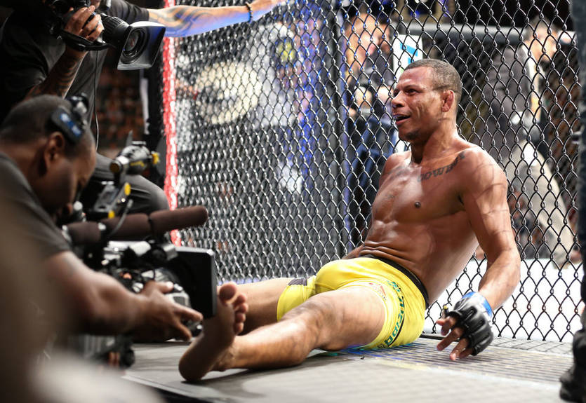 Боец UFC получил ранение осколком гранаты