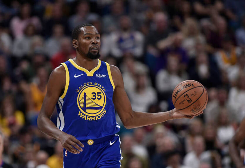 Данк Дюранта – среди лучших моментов дня в НБА Данк Дюранта – среди лучших моментов дня в НБА