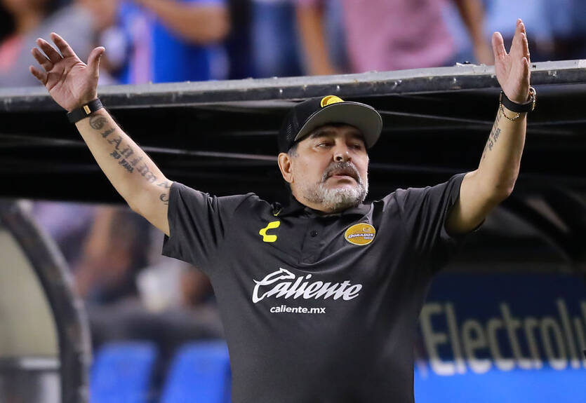 Марадона заявил, что был жертвой расизма во времена выступлений в Наполи