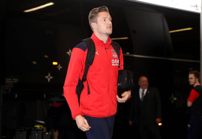 Игрока Кристал Пэлас обвинили в пропаганде нацизма из-за неудачной фотографии Игрока Кристал Пэлас обвинили в пропаганде нацизма из-за неудачной фотографии