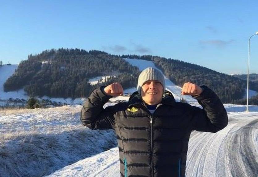 Усик устроил пробежку следами Деда Мороза