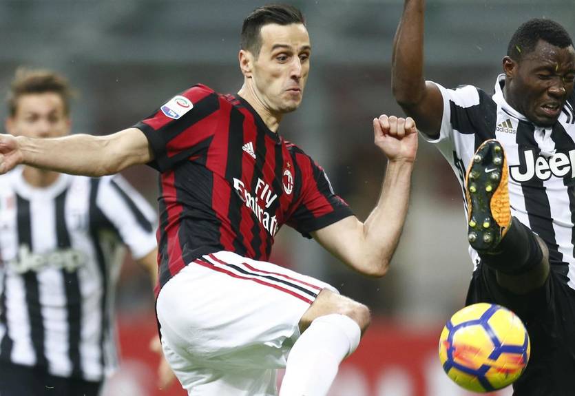 Экс-игрок Днепра выиграл позорную награду в Италии Экс-игрок Днепра выиграл позорную награду в Италии