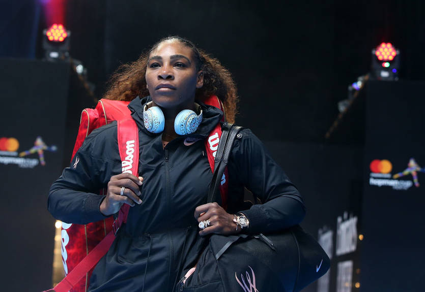 Серена Уильямс играет в теннис лучше некоторых мужчины – Циципас