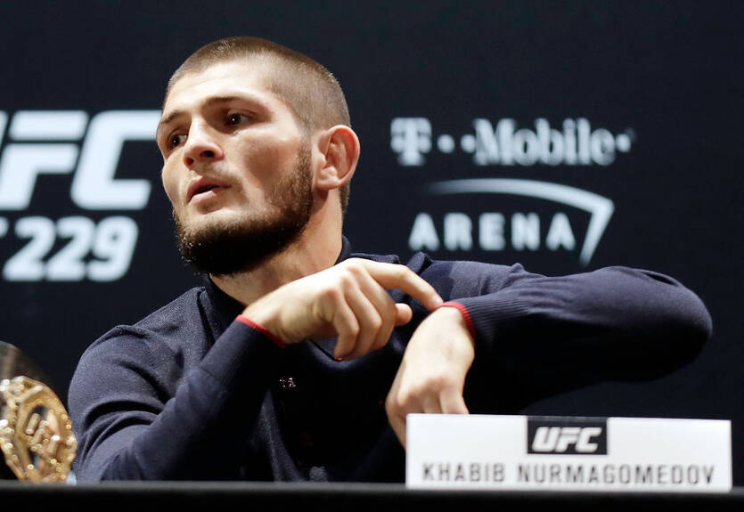 Нурмагомедов заявил, что хочет встретиться с Мейвезером Нурмагомедов заявил, что хочет встретиться с Мейвезером