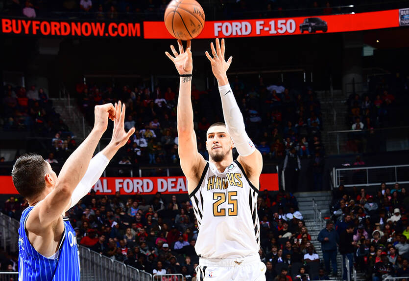 Украинцы в НБА: Михайлюк набрал 5 очков, Лень провел не лучший матч