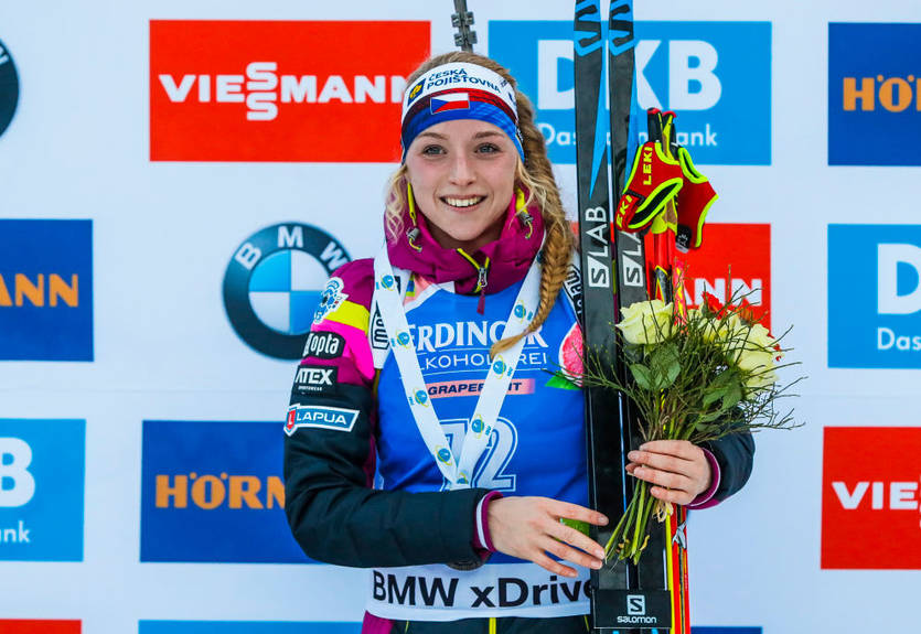 Биатлон: Давидова выиграла спринт, украинки опять провалились